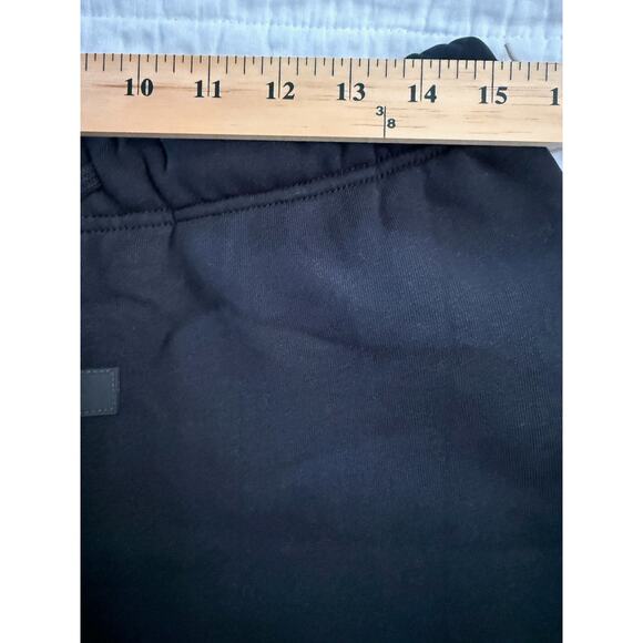 Fear of God ESSENTIALS Stretch Limo Black Men's Sweat Shorts NWT Sz L - Picture 8 of 9